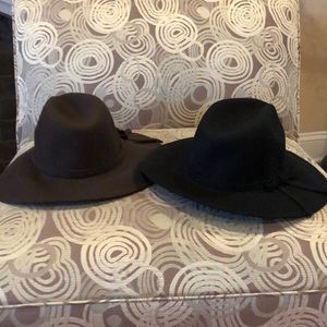 Lot of 2 Bebe floppy hats